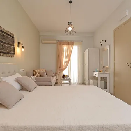 Blue Sky Aparthotel Naxos City